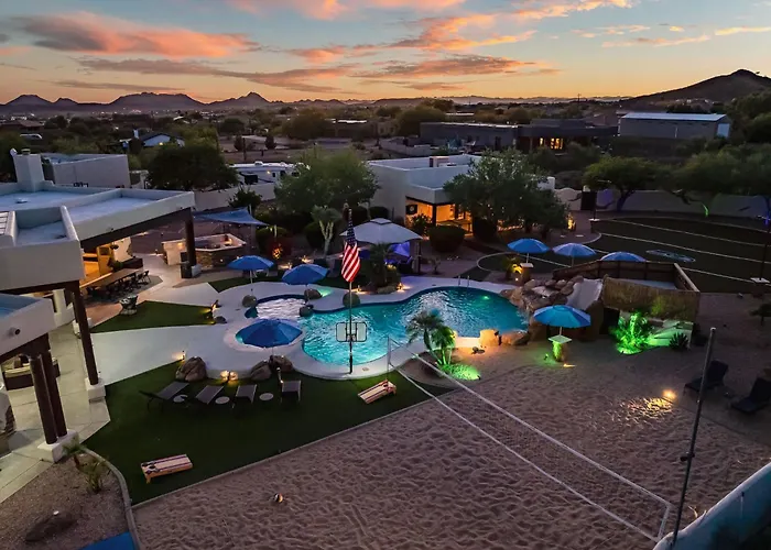 Holiday home Private Oasis Pickleball Volleyball Sleeps 24 Phoenix