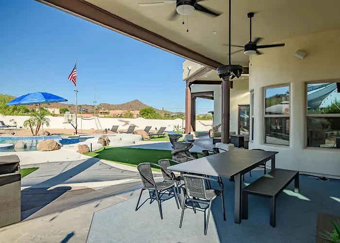 Holiday home Private Oasis Pickleball Volleyball Sleeps 24