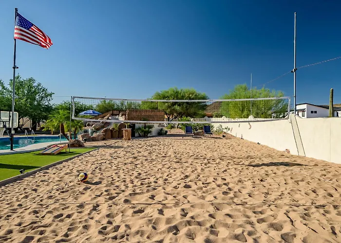Private Oasis Pickleball Volleyball Sleeps 24 Holiday home *