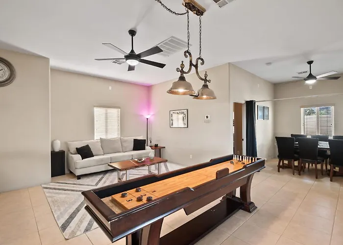 Private Oasis Pickleball Volleyball Sleeps 24 Phoenix