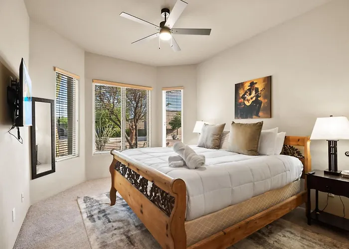 Private Oasis Pickleball Volleyball Sleeps 24 * Phoenix