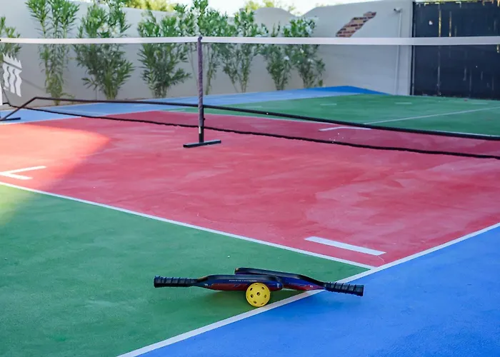 Holiday home Private Oasis Pickleball Volleyball Sleeps 24 *